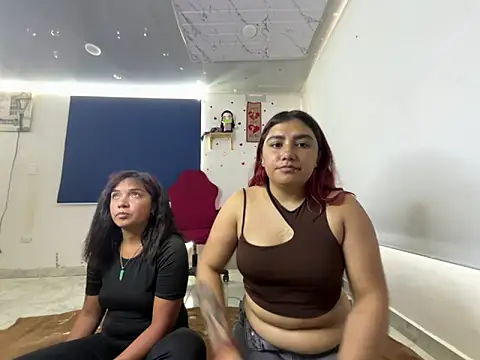Snapshot of lucyheart_8 chatting on June 18, 7:07 pm lucyheart 8 online show from June 18, 7:07 pm