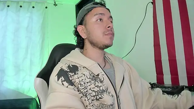 alexmontesco online show from April 20, 10:44 pm