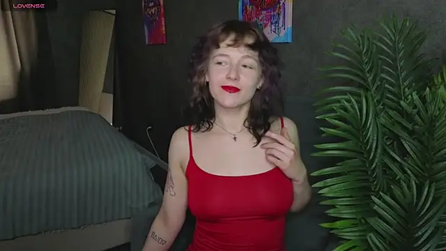 Snapshot of Ricki_Bloom chatting on May 6, 9:36 am Ricki Bloom online show from May 6, 9:36 am