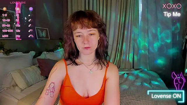 Snapshot of Ricki_Bloom chatting on May 25, 9:15 am Ricki Bloom online show from May 25, 9:15 am