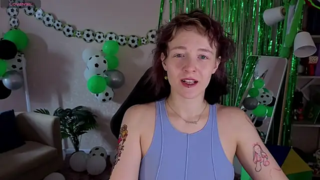 Ricki Bloom online show from June 15, 9:22 am