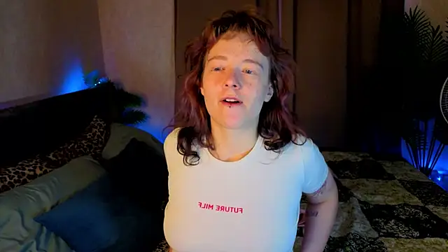 Ricki Bloom online show from July 1, 1:18 am