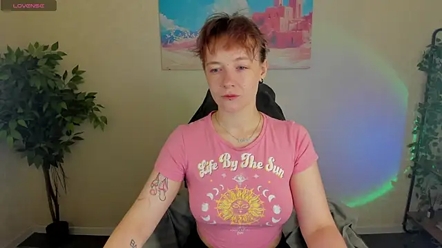 Ricki Bloom online show from July 22, 1:08 am
