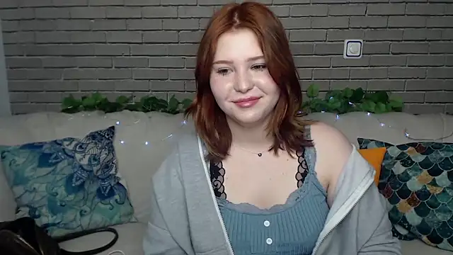 Snapshot of TeonaJ chatting on April 12, 1:27 pm TeonaJ online show from April 12, 1:27 pm