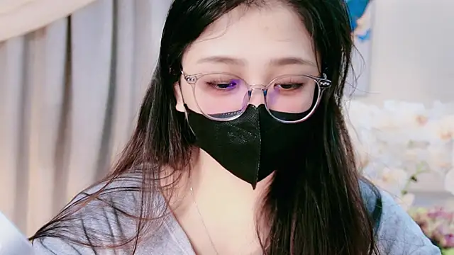 Snapshot of Chan_Chann chatting on July 9, 2:26 am Chan Chann online show from July 9, 2:26 am