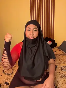 Snapshot of Samira_fares chatting on April 14, 11:38 am Samira fares online show from April 14, 11:38 am