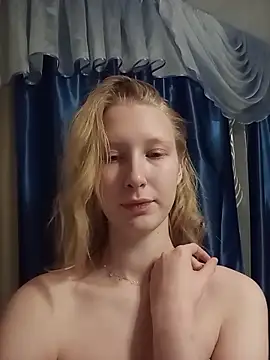 Snapshot of Tanya_Savel chatting on April 21, 7:06 pm Tanya Savel online show from April 21, 7:06 pm