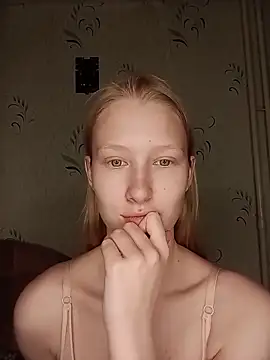 Snapshot of Tanya_Savel chatting on May 3, 3:29 pm Tanya Savel online show from May 3, 3:29 pm