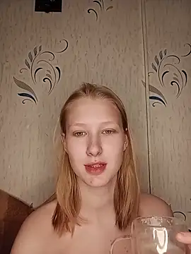 Snapshot of Tanya_Savel chatting on May 4, 6:26 pm Tanya Savel online show from May 4, 6:26 pm