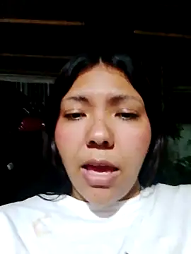 Snapshot of Izel_ chatting on April 27, 4:21 am Izel online show from April 27, 4:21 am