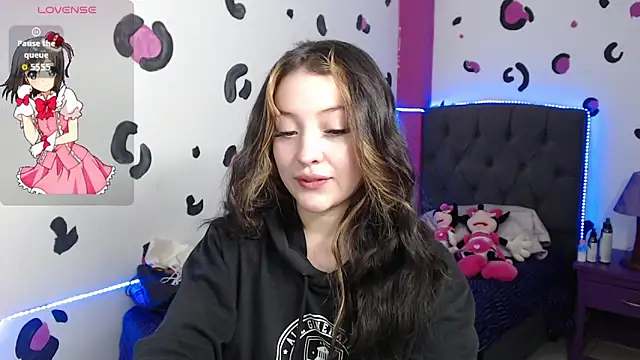 vero doll12 online show from June 11, 1:53 pm