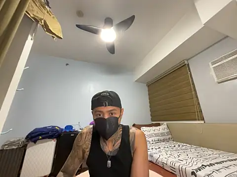 tattoo hottie online show from April 14, 2:34 pm