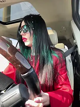 Snapshot of Alenka_ki chatting on April 17, 6:38 am Alenka ki online show from April 17, 6:38 am