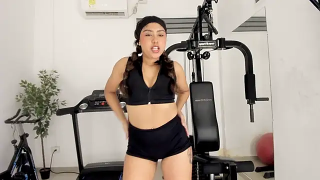 Snapshot of Mallory_Lee chatting on May 5, 12:13 pm Mallory Lee online show from May 5, 12:13 pm