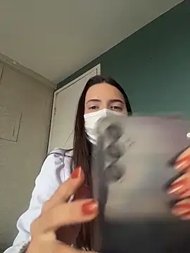 corr model online show from April 14, 7:42 pm