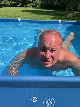 Snapshot of cum_martini chatting on August 4, 7:16 pm cum martini online show from August 4, 7:16 pm