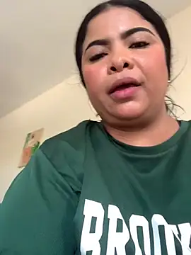 Snapshot of megan_purpura chatting on July 1, 7:02 pm megan purpura online show from July 1, 7:02 pm