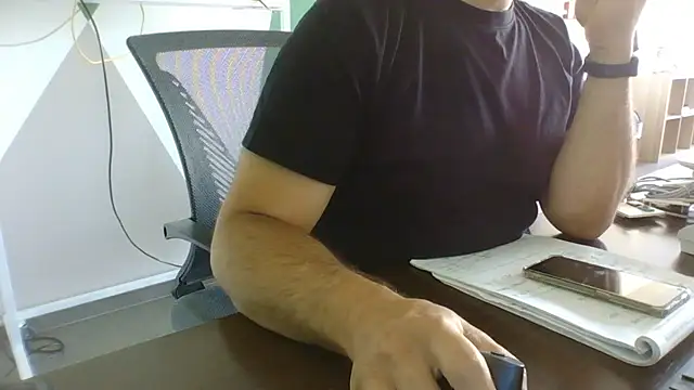 Snapshot of brunosso85ita chatting on June 23, 7:50 am brunosso85ita online show from June 23, 7:50 am