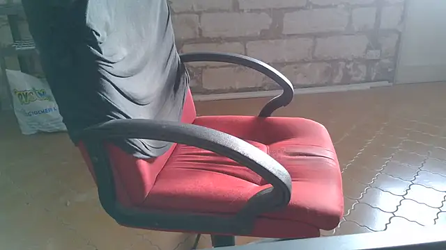 Snapshot of brunosso85ita chatting on July 14, 5:07 pm brunosso85ita online show from July 14, 5:07 pm