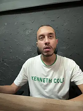 Snapshot of cristianstone2 chatting on May 9, 8:03 pm cristianstone2 online show from May 9, 8:03 pm