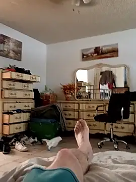 Snapshot of illdoitforetty chatting on April 10, 6:45 pm illdoitforetty online show from April 10, 6:45 pm