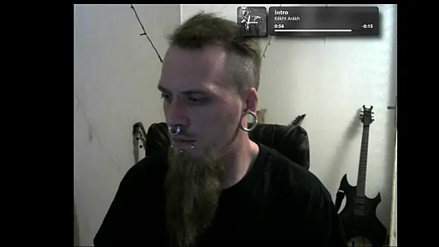 Snapshot of THatRandomMetalHead chatting on May 27, 10:18 pm THatRandomMetalHead online show from May 27, 10:18 pm