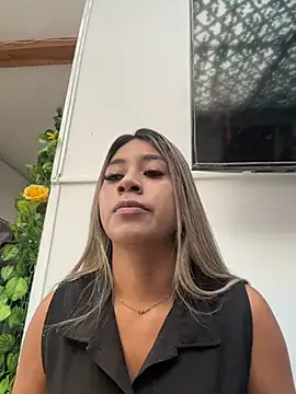 Kimmiebellarie online show from June 25, 12:31 pm