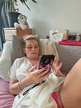 Blond lady czech online show from July 8, 5:28 pm
