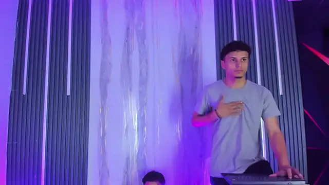 The King Swit online show from April 17, 8:34 pm