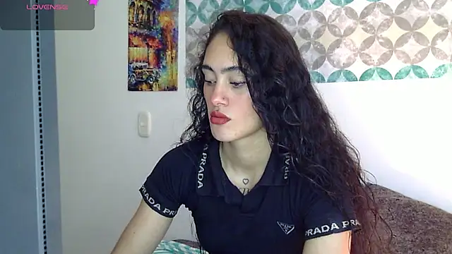 Snapshot of shelsy_d chatting on April 16, 8:53 pm shelsy d online show from April 16, 8:53 pm