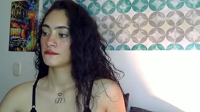 Snapshot of shelsy_d chatting on April 16, 9:39 pm shelsy d online show from April 16, 9:39 pm