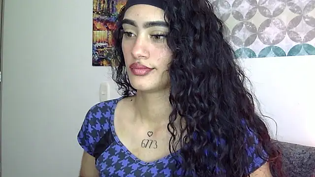 Snapshot of shelsy_d chatting on April 23, 8:33 pm shelsy d online show from April 23, 8:33 pm