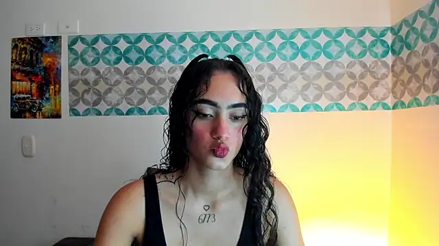 Snapshot of shelsy_d chatting on May 4, 9:55 pm shelsy d online show from May 4, 9:55 pm
