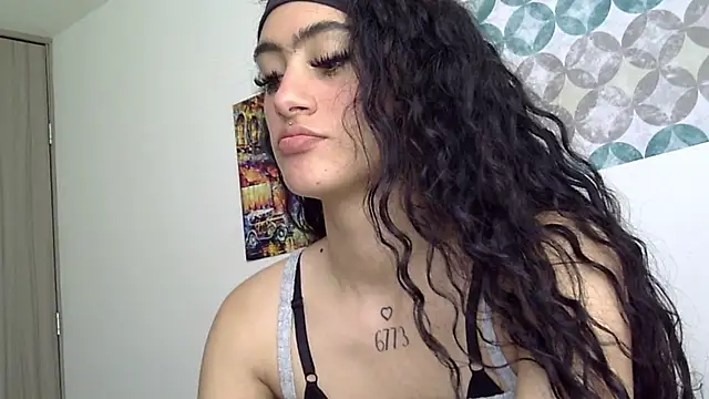 Snapshot of shelsy_d chatting on May 19, 9:32 pm shelsy d online show from May 19, 9:32 pm