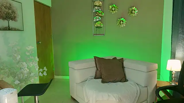 MaraVelvett online show from April 17, 9:56 am