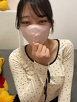 Snapshot of aoi_816 chatting on May 6, 7:35 am aoi 816 online show from May 6, 7:35 am
