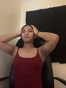 slutty aki online show from June 18, 7:08 am