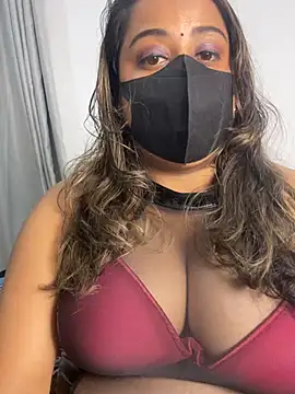 Suger Lips 99 online show from May 24, 3:17 pm