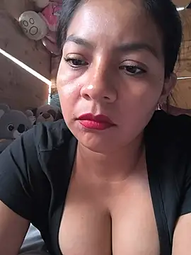 Snapshot of Tamaraxxx_hot chatting on June 26, 10:14 pm Tamaraxxx hot online show from June 26, 10:14 pm
