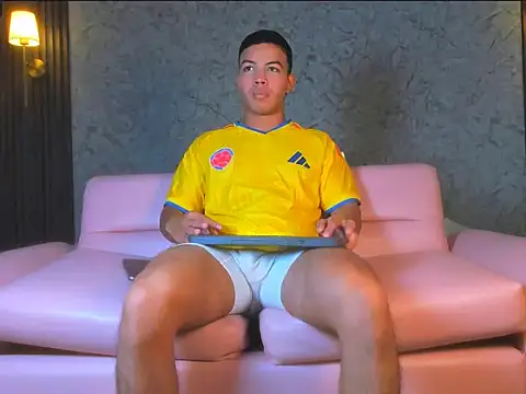 Snapshot of ChristopheRivera chatting on July 3, 6:25 pm ChristopheRivera online show from July 3, 6:25 pm