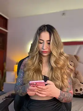 abbymodell1 online show from May 7, 9:20 pm