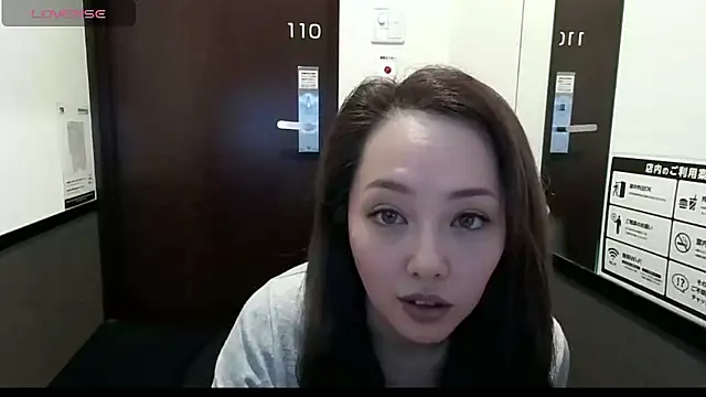 Snapshot of Yuu_jpn chatting on April 28, 11:43 pm Yuu jpn online show from April 28, 11:43 pm