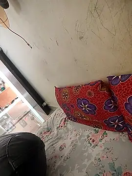 nishaslutty online show from April 12, 9:58 am