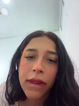 Snapshot of milakitti chatting on July 9, 7:23 am milakitti online show from July 9, 7:23 am