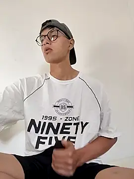 Camilo hot21 online show from April 22, 12:50 pm