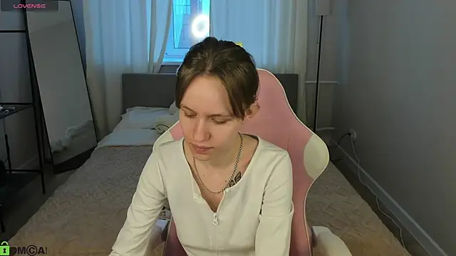 Snapshot of Milena_Milyan chatting on April 30, 1:01 am Milena Milyan online show from April 30, 1:01 am