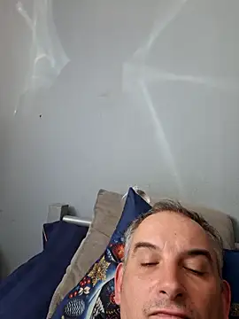 Snapshot of Piotr481 chatting on April 26, 8:34 am Piotr481 online show from April 26, 8:34 am