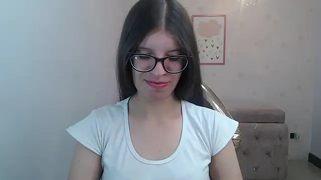 Snapshot of Kailee_ch chatting on May 5, 12:46 pm Kailee ch online show from May 5, 12:46 pm