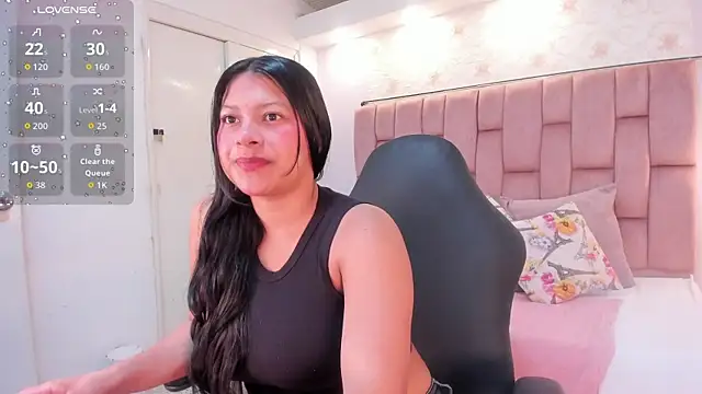 Snapshot of pirlywild chatting on June 6, 1:16 pm pirlywild online show from June 6, 1:16 pm