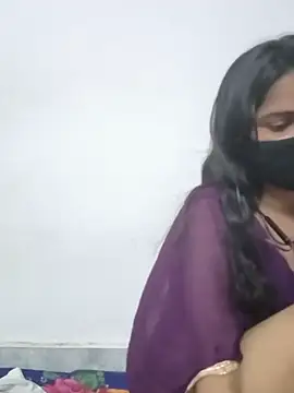 Snapshot of sexy_bhabhii chatting on June 24, 8:52 pm sexy bhabhii online show from June 24, 8:52 pm